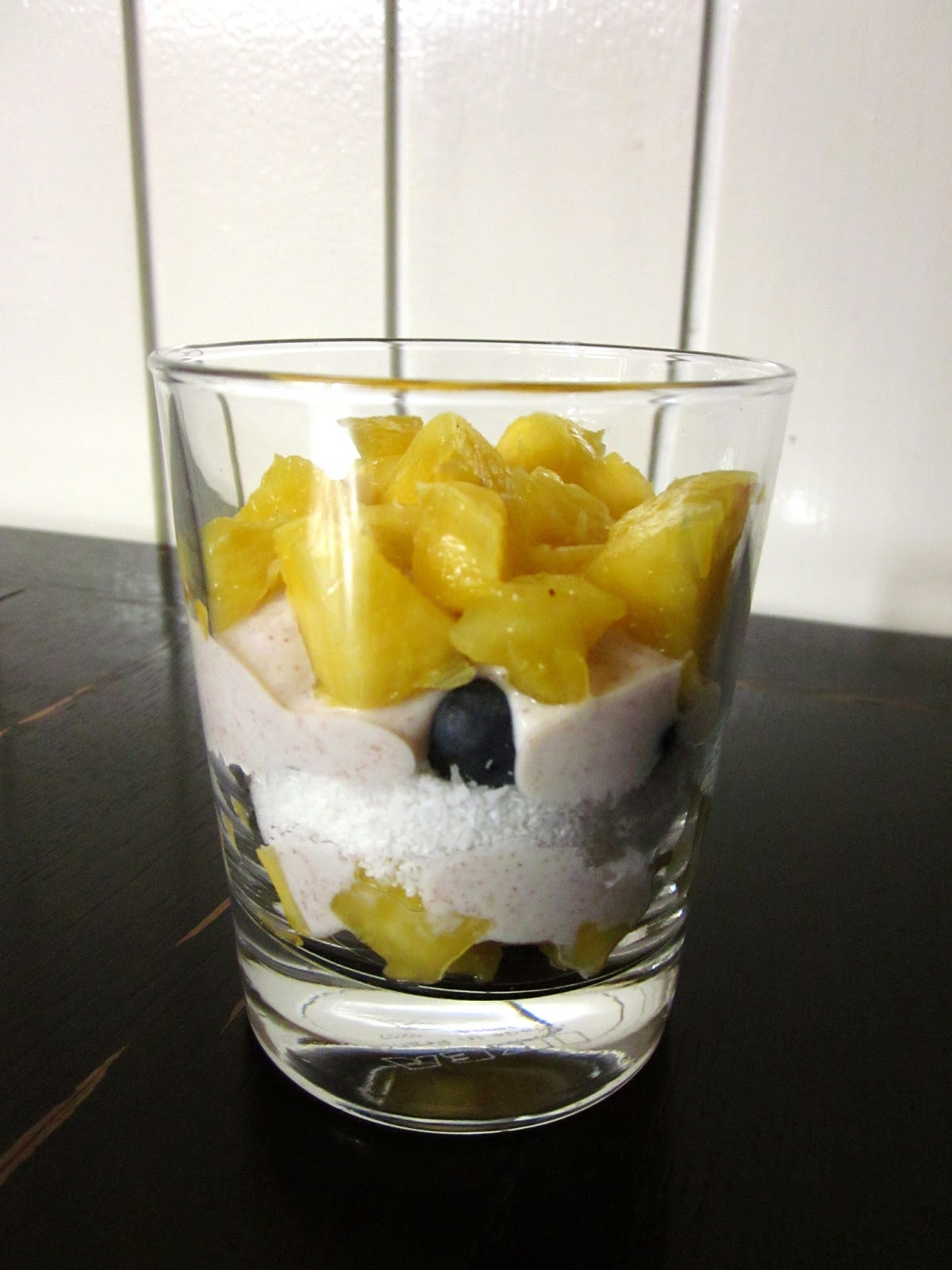 Ananas Schicht Dessert Im Glas — Rezepte Suchen
