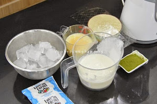 Cách làm kem trà xanh đậu đỏ bằng máy xay sinh tố 1