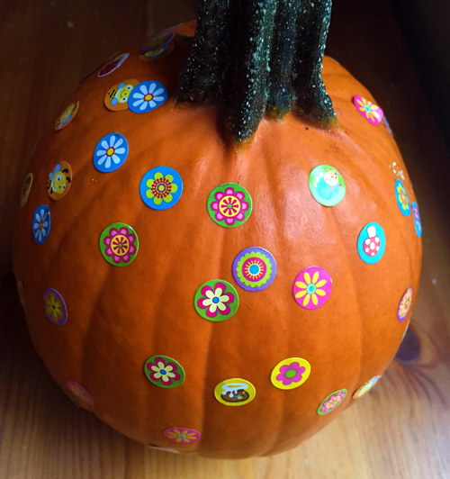 5 Toddler Friendly Ways To Decorate A Pumpkin Totschooling