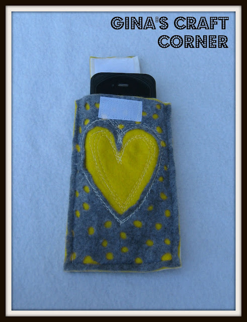 FELT CELL PHONE SLEEVE