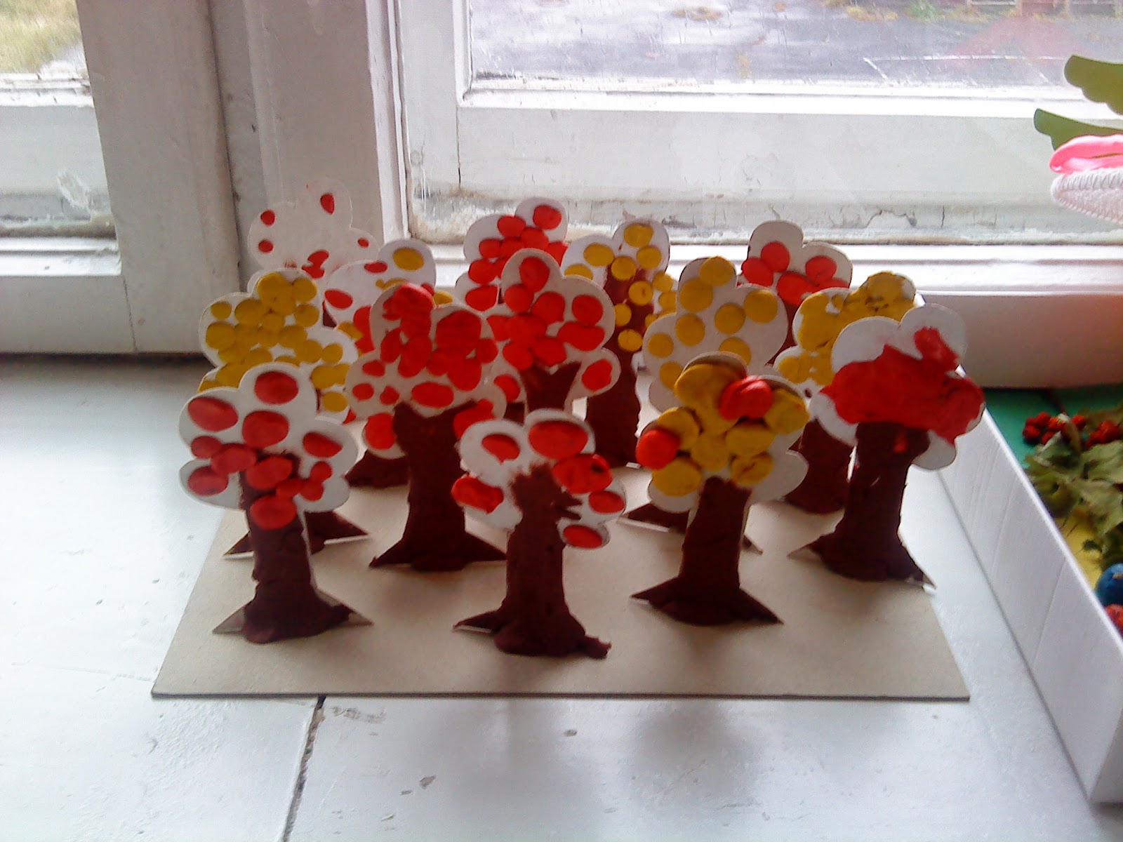 Лепка дерево средняя группа