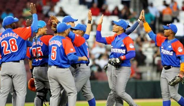 Por primera vez llega a la Serie del Caribe un equipo antillano cargado de motivaciones, con la sangre caliente y embriagado de triunfos Por primera vez llega a la Serie del Caribe un equipo antillano cargado de motivaciones, con la sangre caliente y embriagado de triunfos