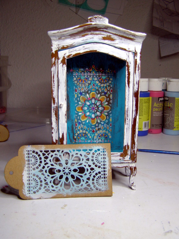 Pequeñeces: Un baño lleno de color- A bathroom full of color