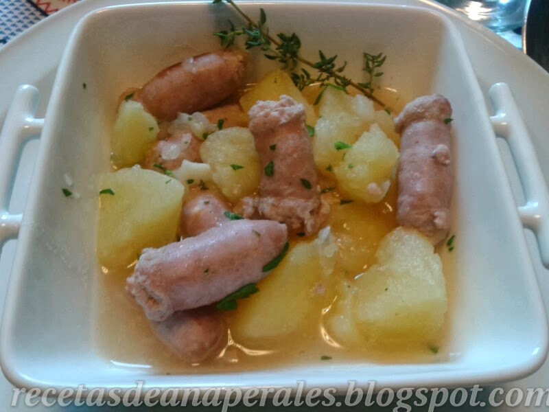 Las recetas de Ana Guiso de salchichas y patatas Las recetas de Ana Guiso de salchichas y patatas