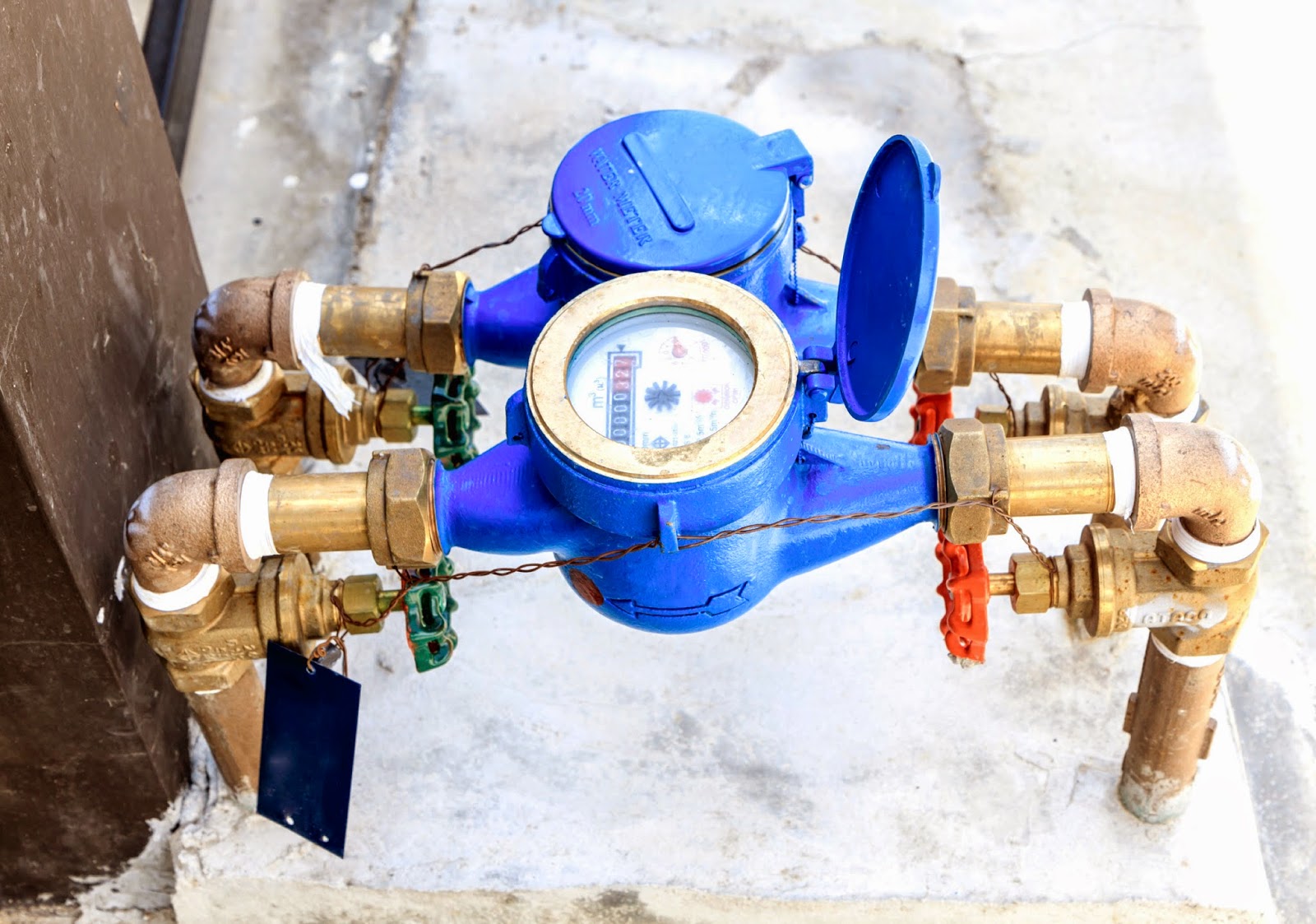 AP Plumbing How to Prevent Flooding from Pipe Leaks and Bursts