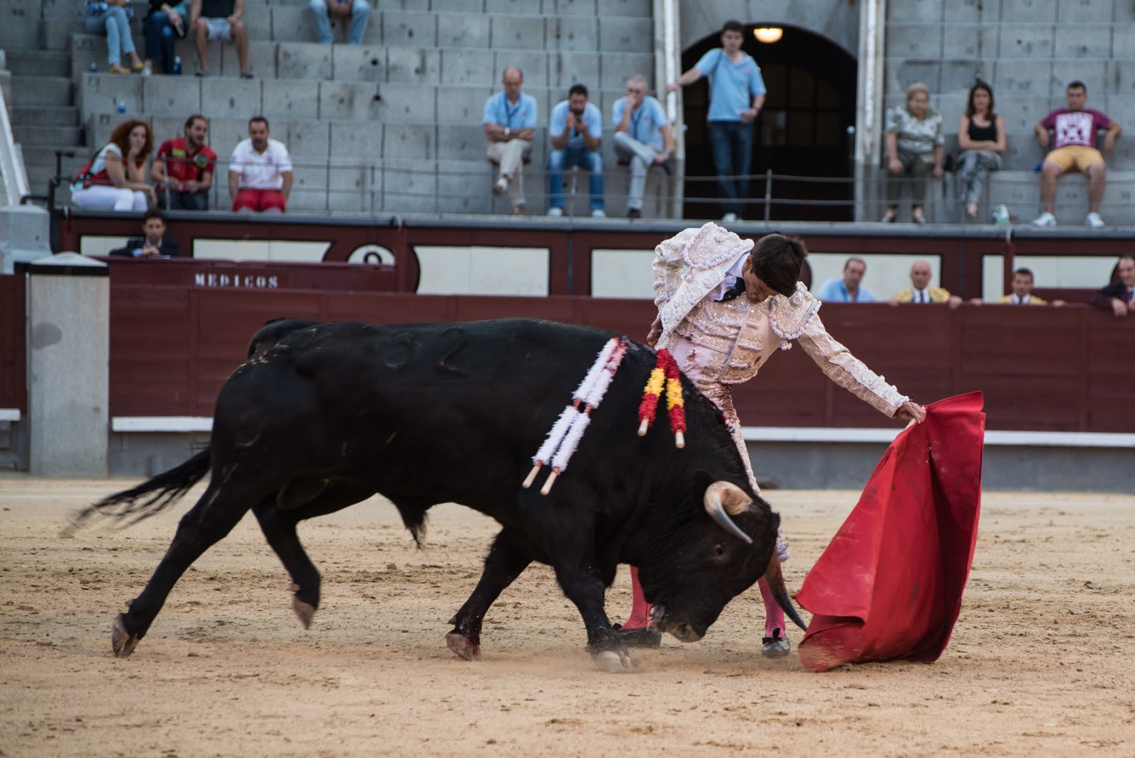 http://www.aplausos.es/noticia/23943/Noticias/Buena-impresion-de-Juan-Miguel-Benito-en-Las-Ventas.html