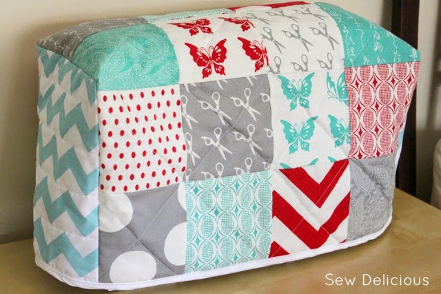 The Patchsmith: Across the Pond - Sewing Machine Cover