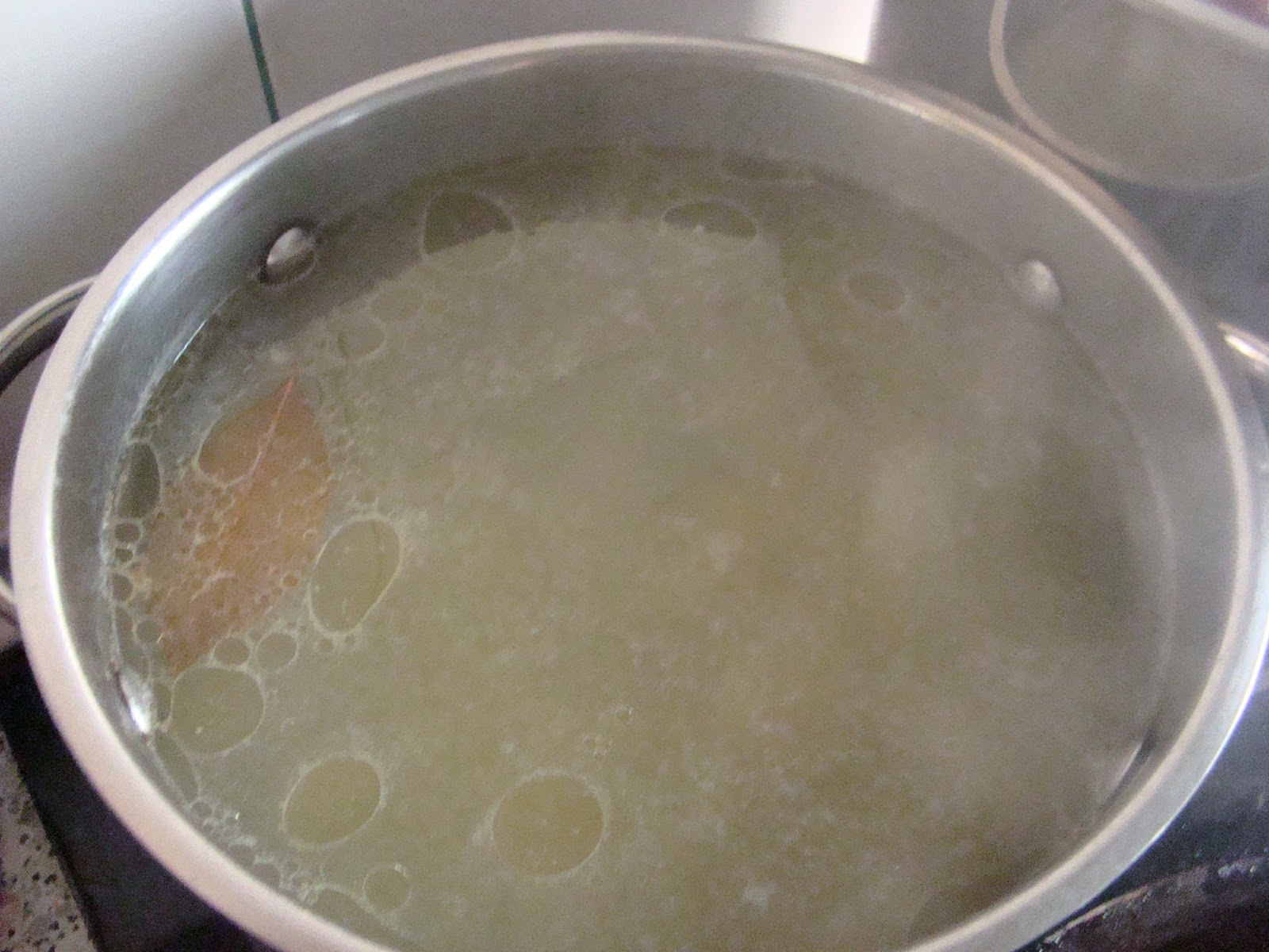 Варка бульона. Сварить прозрачный. Мутный суп. Приготовление прозрачного бульона. Приготовление бульона.