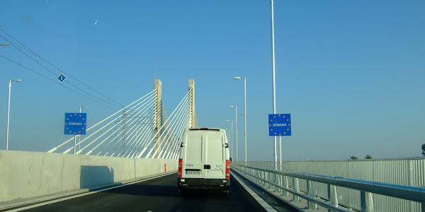 Traficul pe podul Calafat-Vidin depăşeşte aşteptările