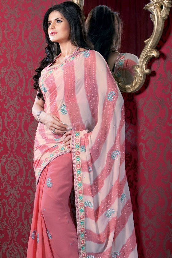 http://2.bp.blogspot.com/-YrCu7UIFzs4/Tt5KfAsqo4I/AAAAAAAABn4/Eu9NHnbSHGI/s1600/Indian-Bollywood-Saree-Fashion.jpg