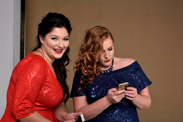 backstage4a.JPG