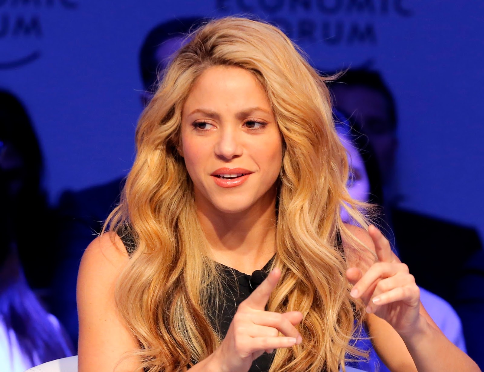 Nueva entrevista de Shakira en el Foro Económico Mundial