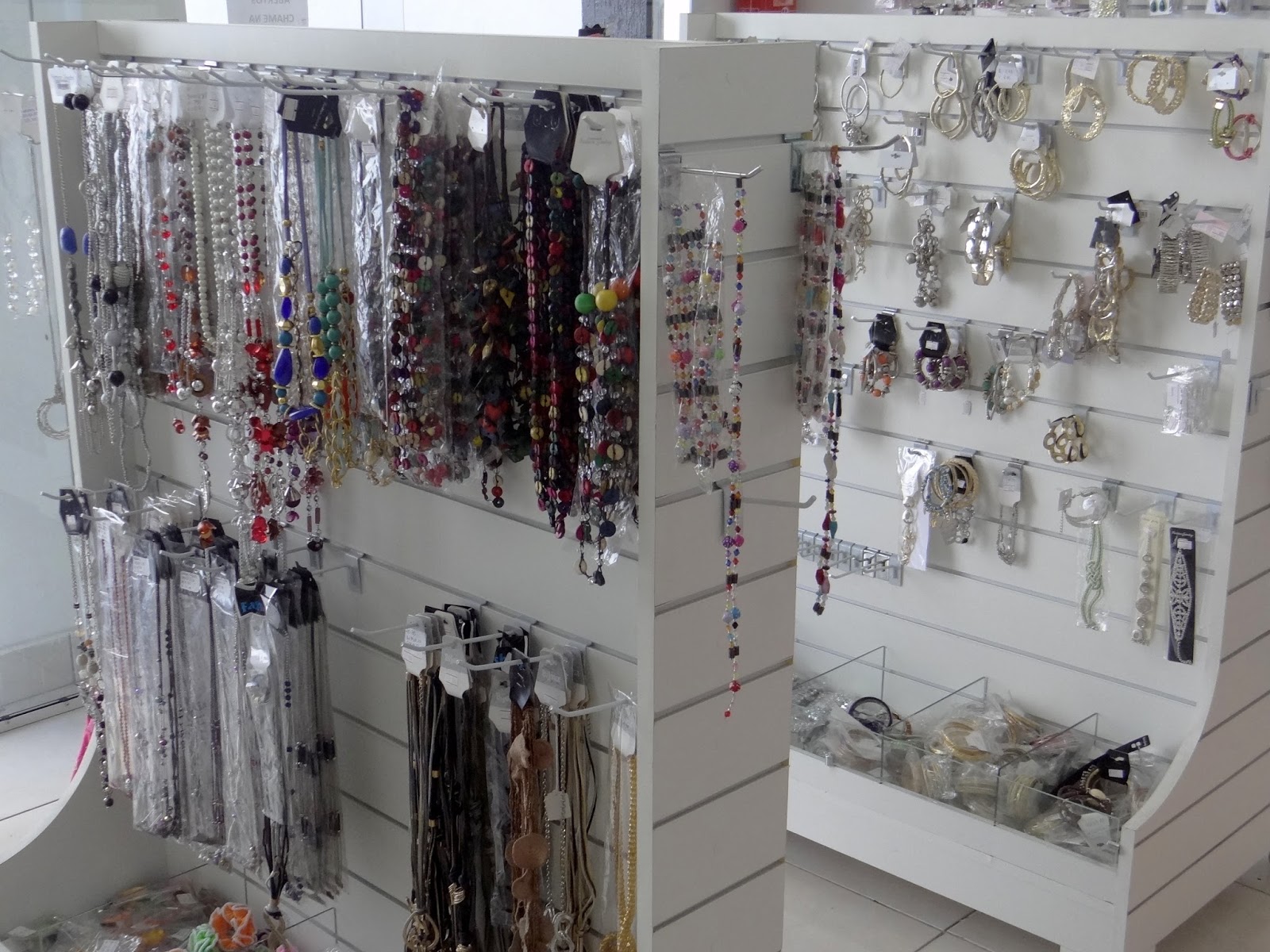 FASHION JEWELRY Vendo loja bijuterias fashion jewelry para vendas no