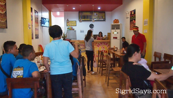 Dexter's Pizza Bacolod interior