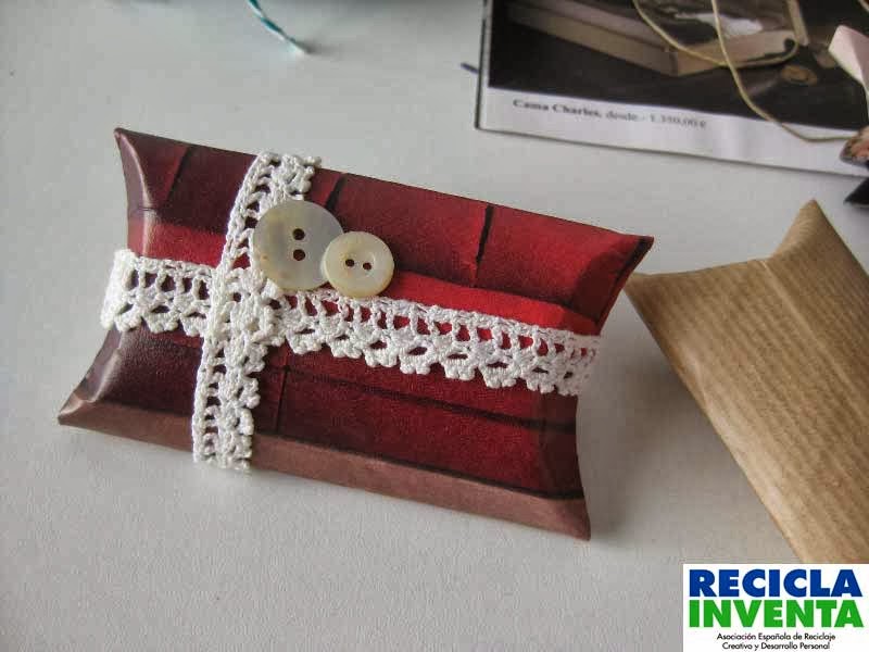 Cajas para regalos con rollos de papel higiénico en Recicla Inventa