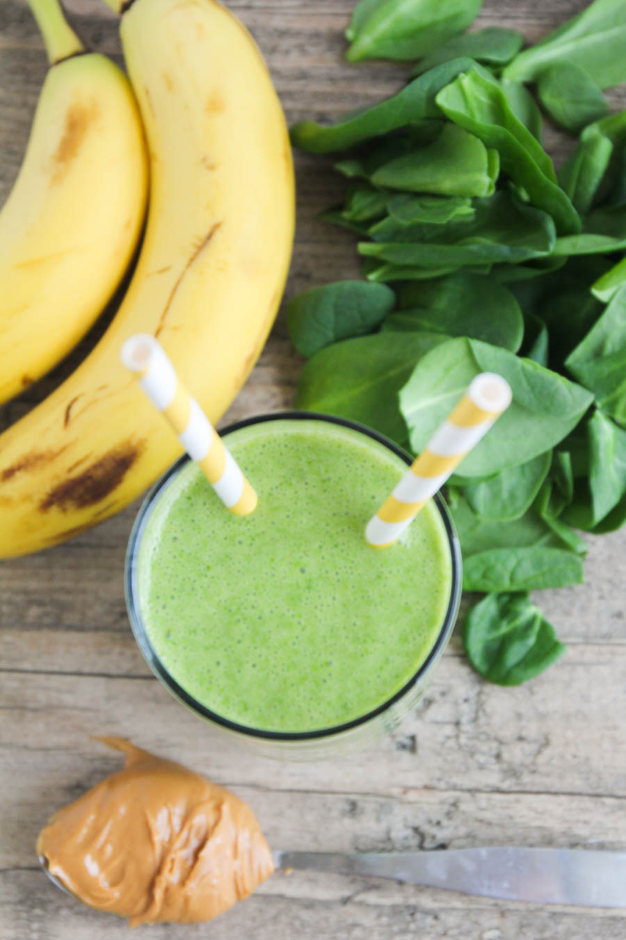 This easy and delicious dairy free green breakfast smoothie is the perfect energizing start to your day!