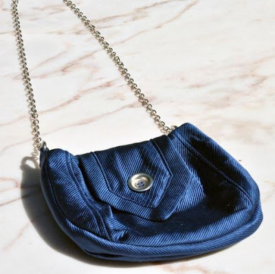 eSheep Designs' MyTie Makeover Mini Bag crafted by Alice Moroni