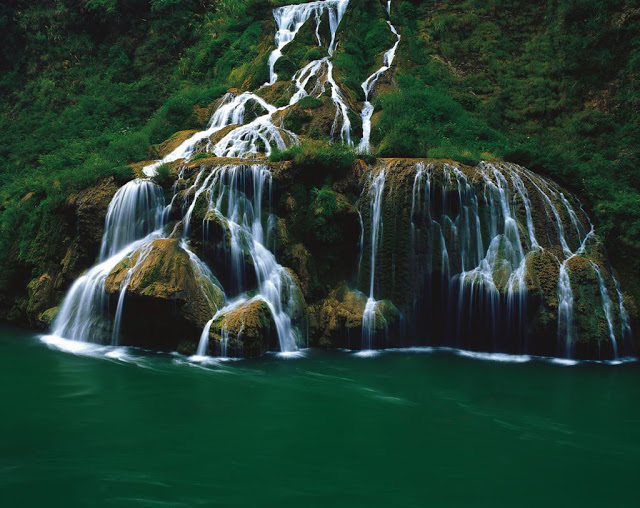 Amazingexplore Stunning Nature Waterfall Zhangjiajie Grand Canyon National Park China