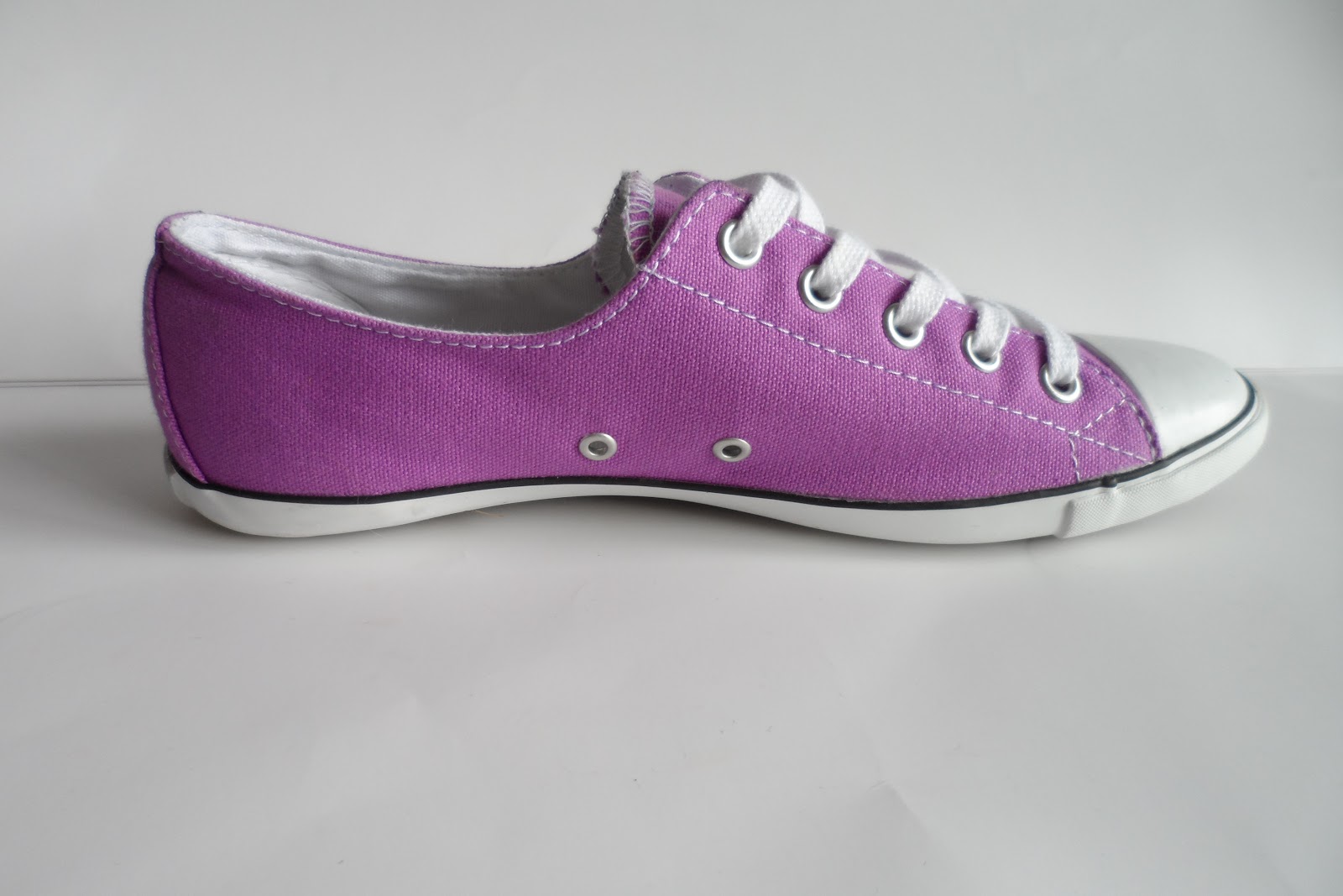 A sneaky schneeekers purchase - Converse All Star lite in lilac ...