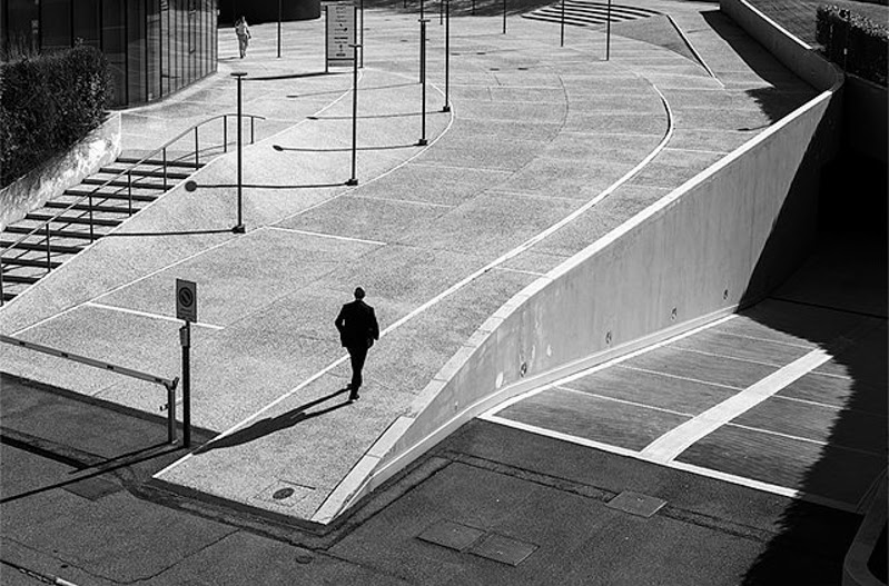 Street Photography by Philip Marcelo from Milan, Italy.