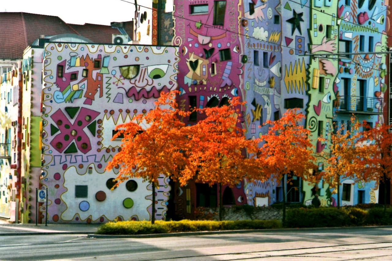 Colourfulworld Monday Mural Dragon In Chinatown