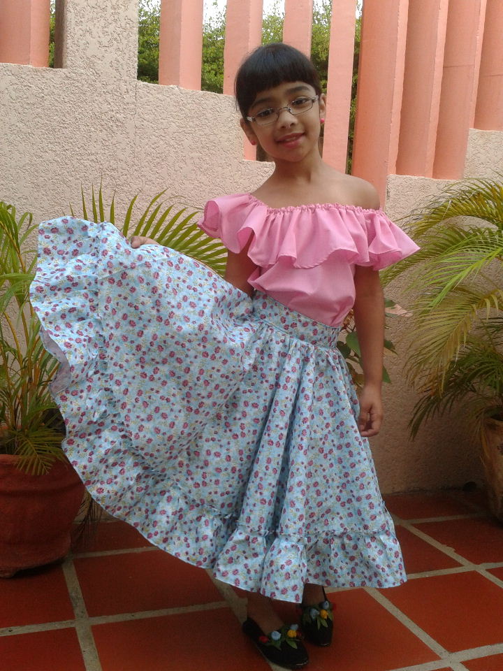 Novedades Paola: Pasos para Confeccionar una de Danza FolKlorica