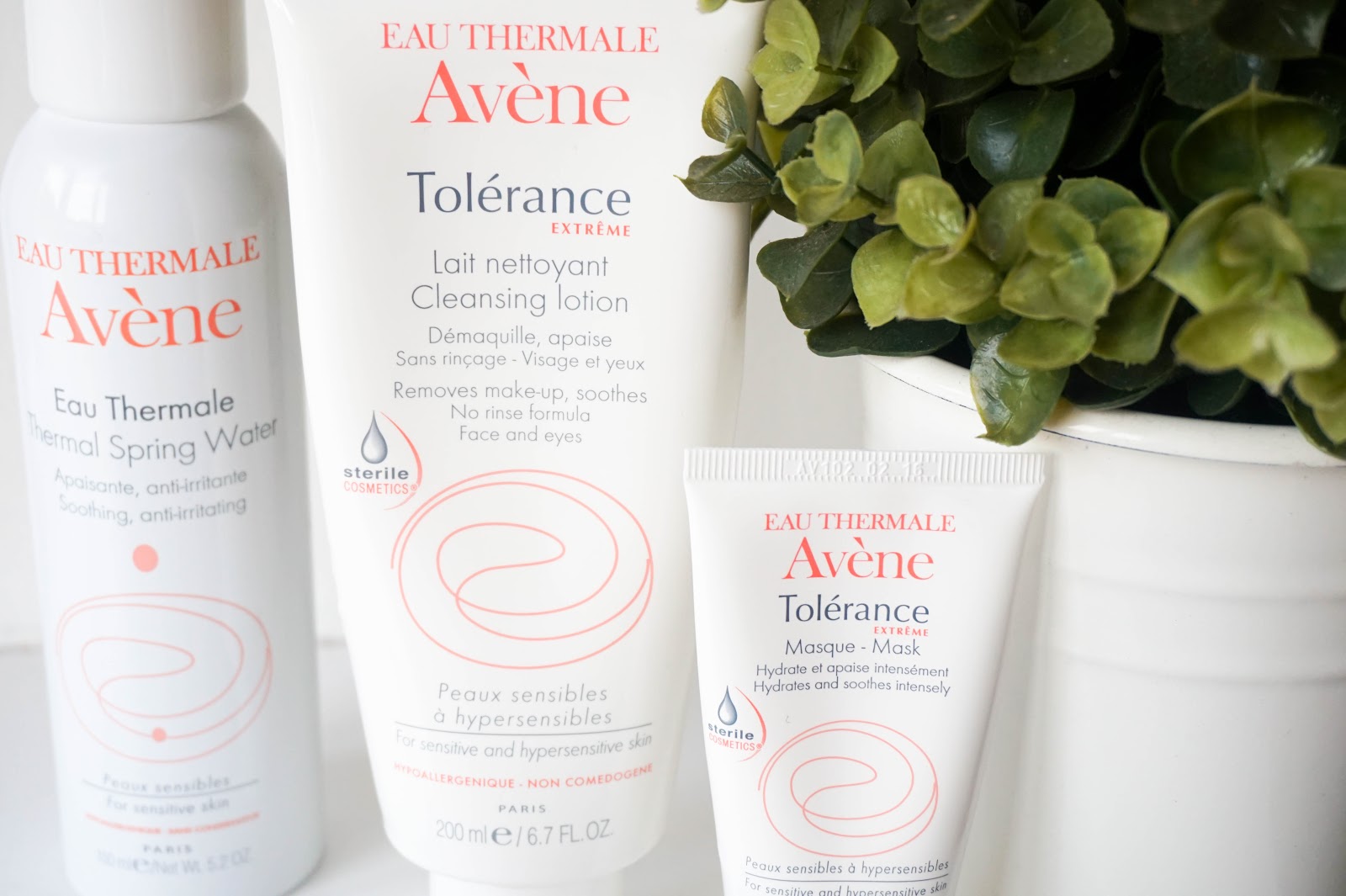 Less is more with AVÈNE TOLÉRANCE EXTRÊME Less is more with AVÈNE TOLÉRANCE EXTRÊME