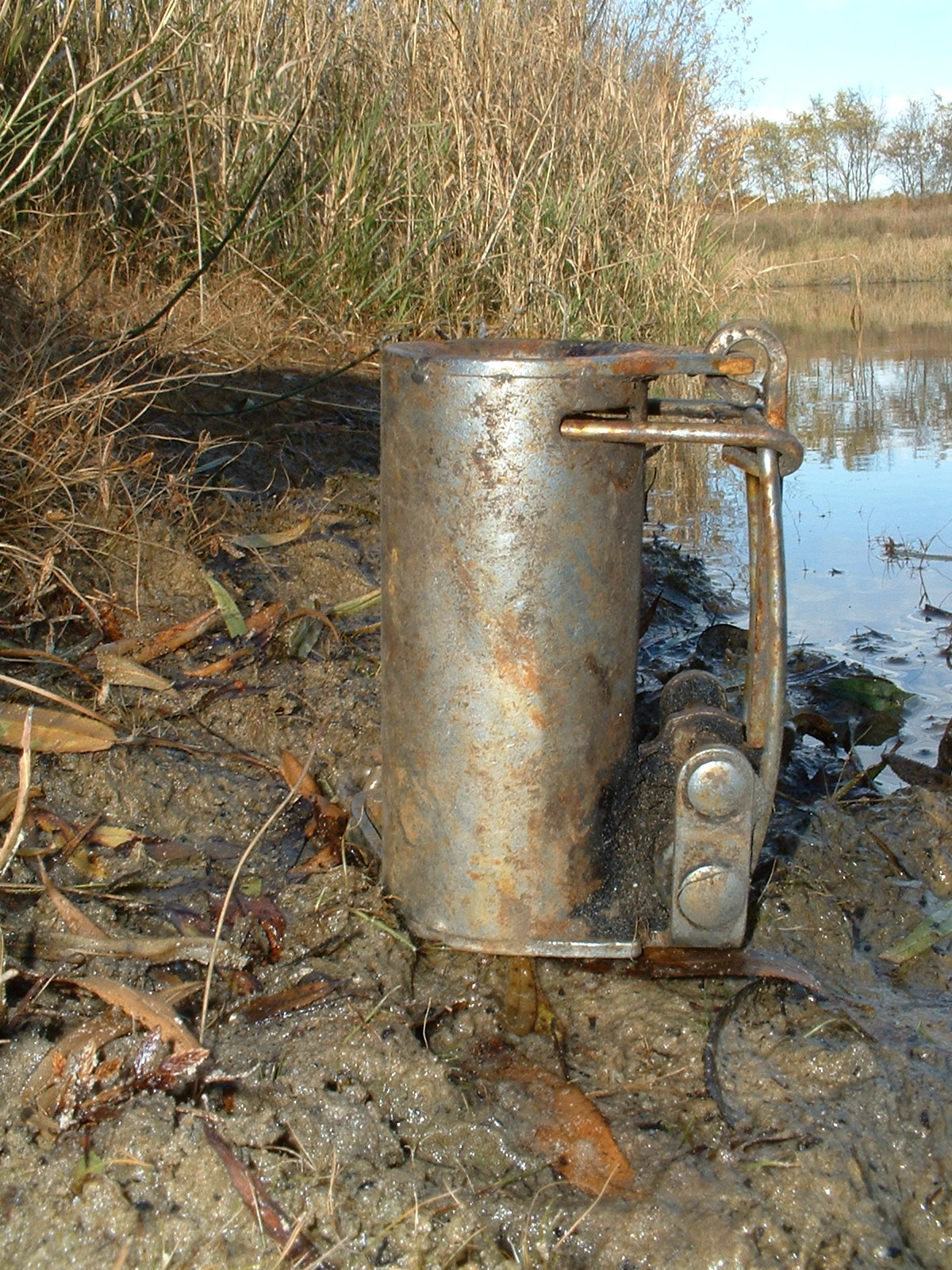 Mike's Outdoor World PET PROOF TRAPS