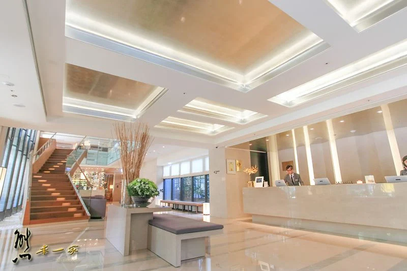 近捷運站飯店住宿|HOTEL COZZI和逸台北民生館|環境餐廳