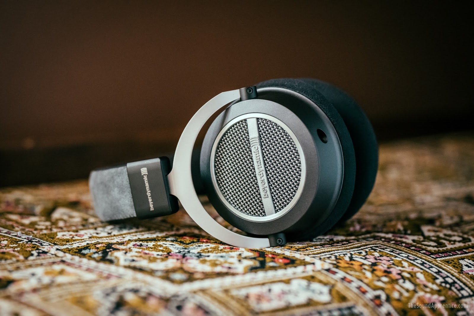 Bring It Home: Beyerdynamic Amiron Home High-End Headphone Review The  Sound Apprentice