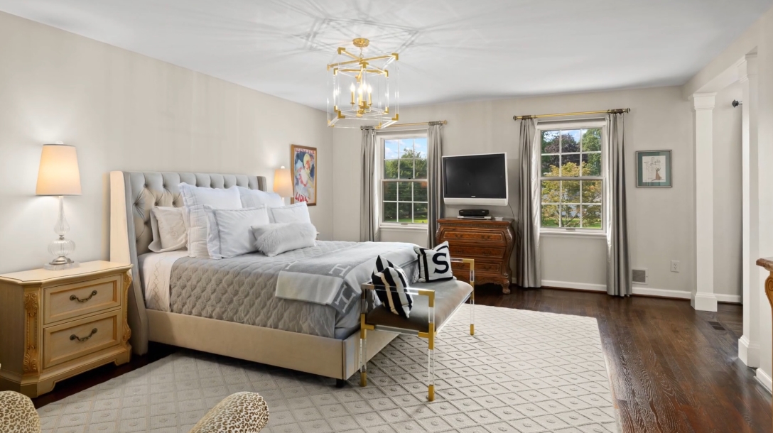 39 Interior Design Photos vs. 165 High Point Ln, Fairfield, CT Luxury Home Tour