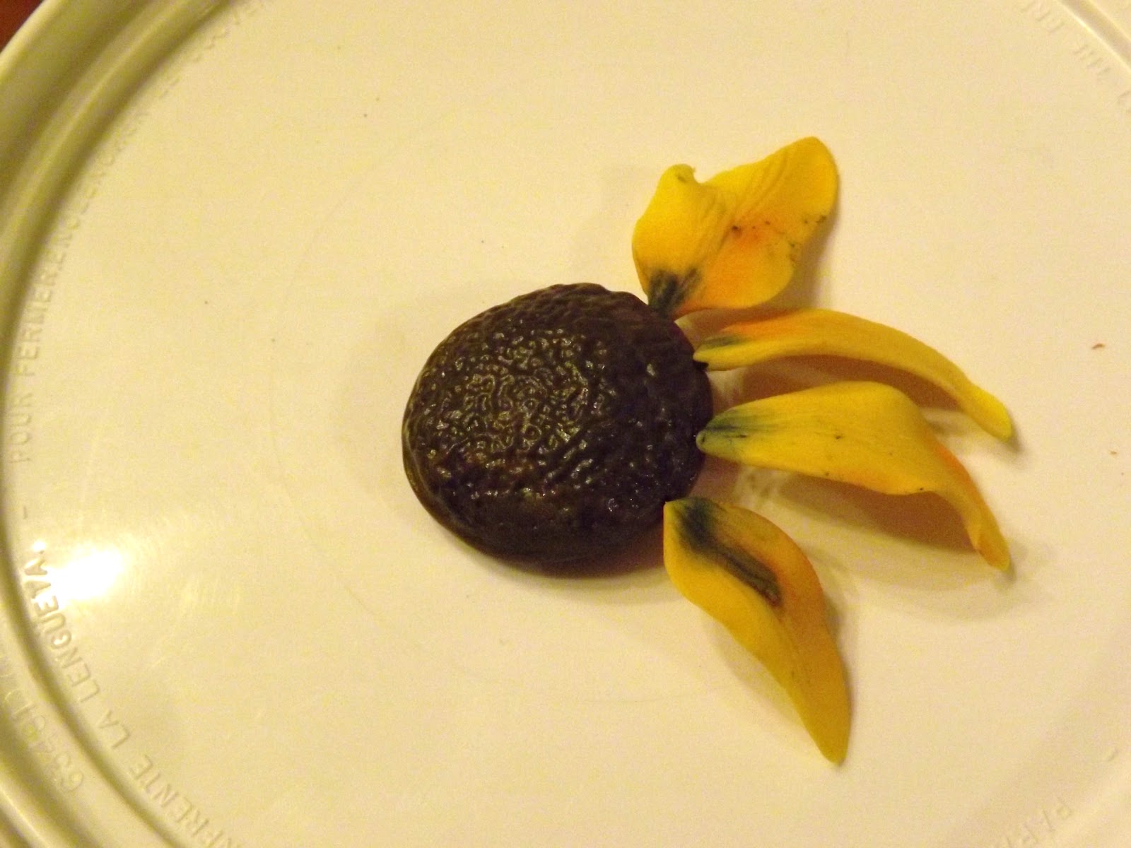 Sunflower Gumpaste Decorations - Large - 6 Count