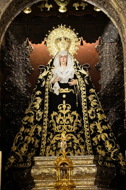 María Stma de la Esperanza Macarena - Sevilla María Stma de la Esperanza Macarena - Sevilla
