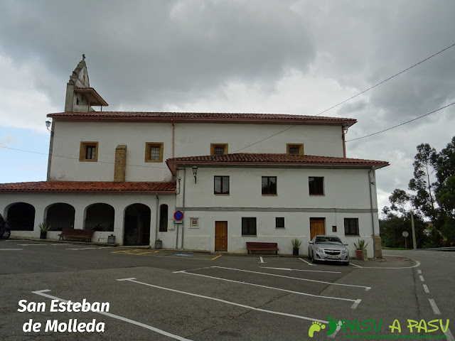 Iglesia de San Esteban de Molleda