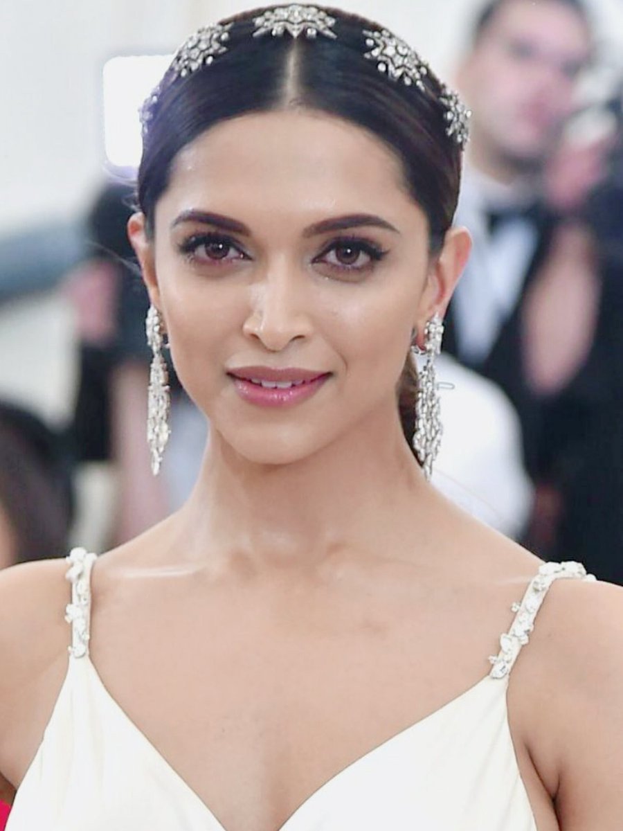 Deepika Padukone Backless Gown For 2017 Met Gala ~ Krazy Fashion Rocks