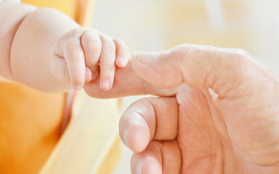 Lien Papa et Bébé - Fond d'Écran en Quad HD 1440p