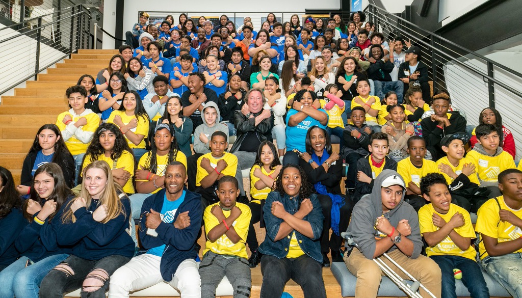 요즘 흑인 사회에 유행하는 인사법