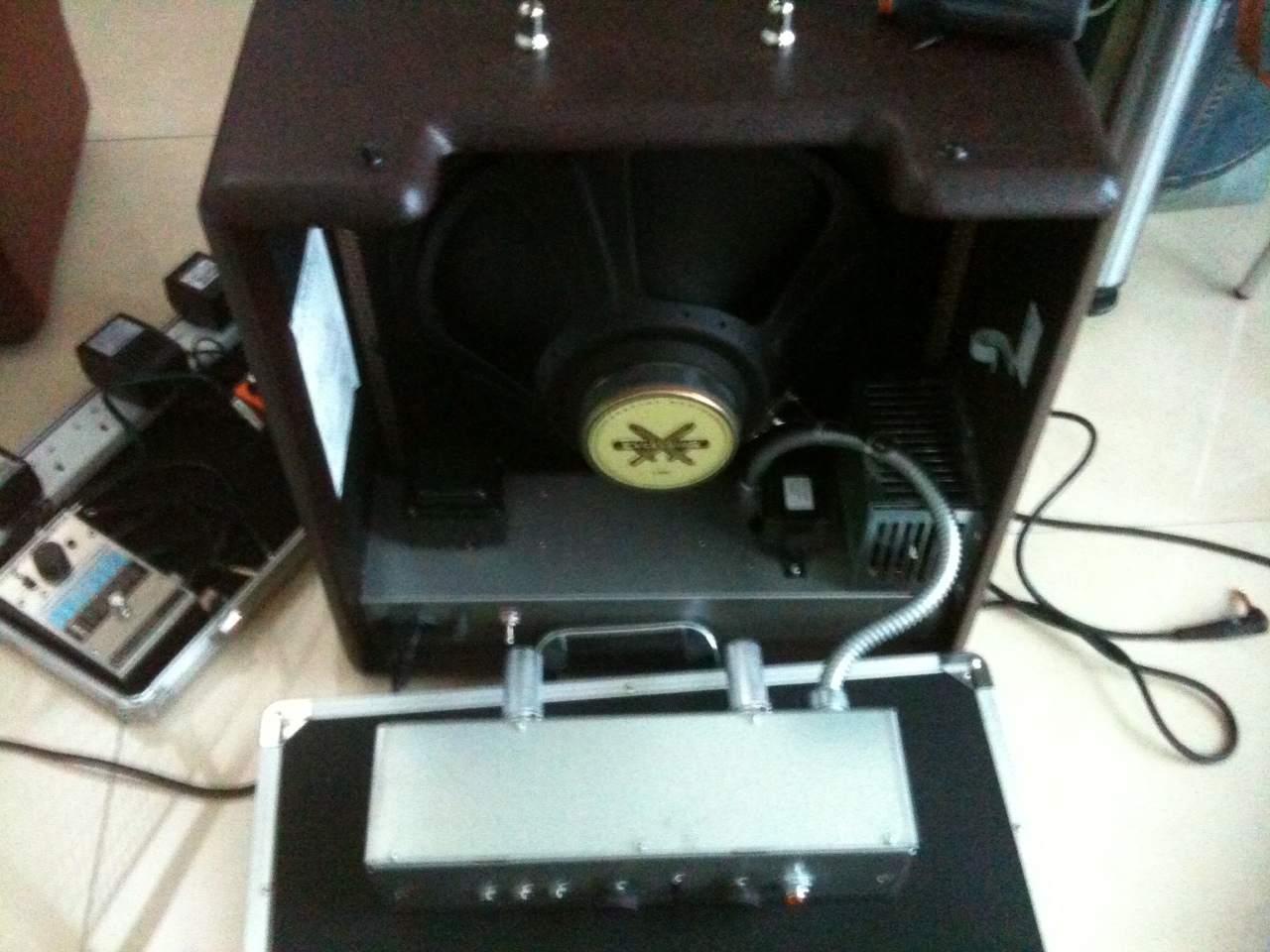 On a shoestring project Fender Excelsior tone pod mod