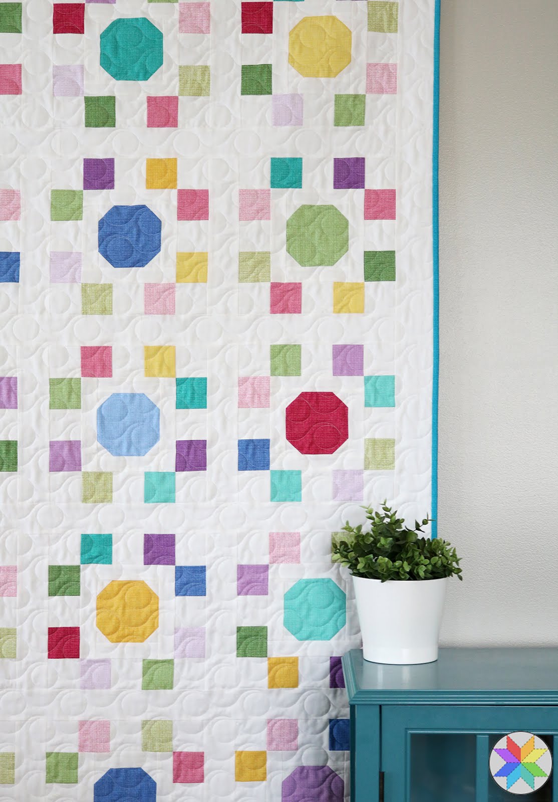 A Bright Corner Spot On Quilt + Color Weave Fabrics