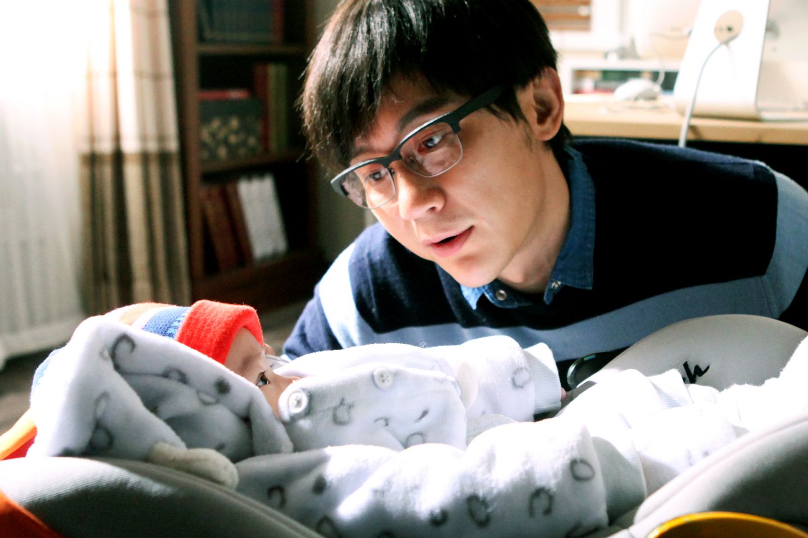 Vú Em Bất Đắc Dĩ