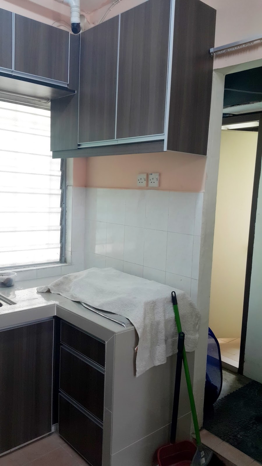 Kabinet Dapur Bandar Saujana Putra Material Kabinet Melamine