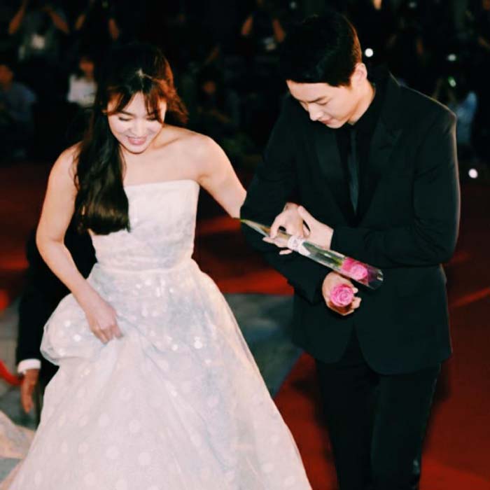 다정해보이는 어제자 송중기-송혜교 | 인스티즈