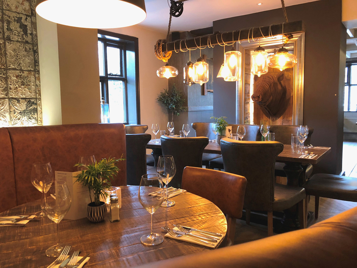 Porschenoir Ellesmere Port The Boars head London Rd, Walgherton, Nantwich CW5 7LA, UK