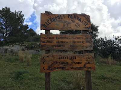 Trail marker at Necropolis of Pantalica.