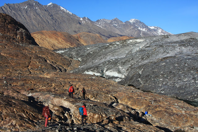 GLACIAR VIEDMA, Caminhar e fazer escalada de gelo numa viagem ao mundo dos glaciares | Argentina