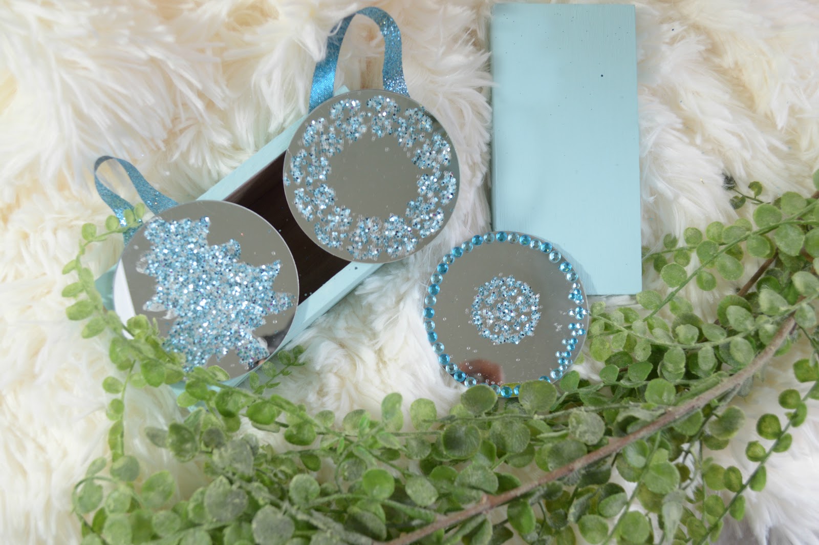 DIY GLITTER & GLUE ORNAMENTS This Design Journal