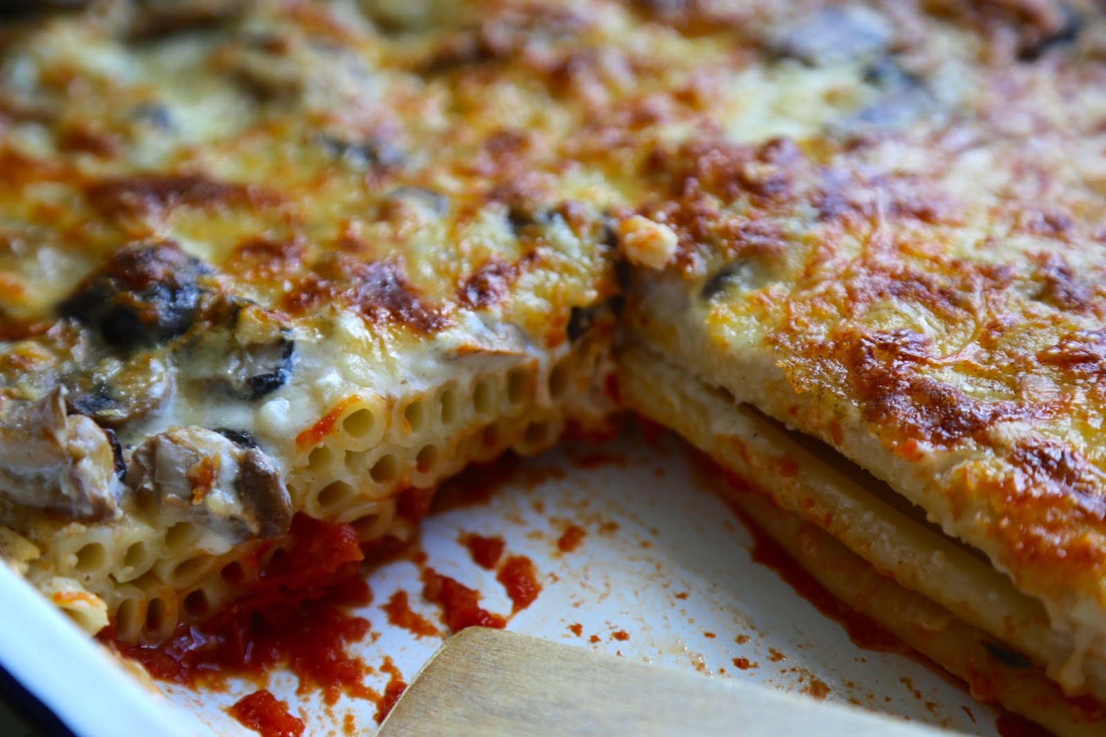 MsMarmiteLover: Pastitsio, recipe for a Greek vegetarian pasta dish