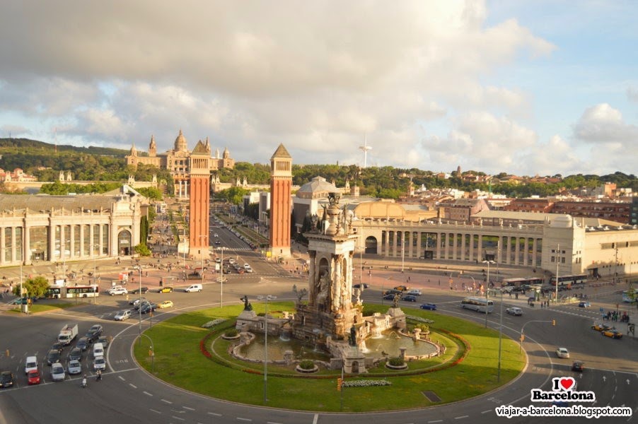 Plaza España Barcelona de noche fotografía de Plaza de España - Fotos Plaza España Barcelona