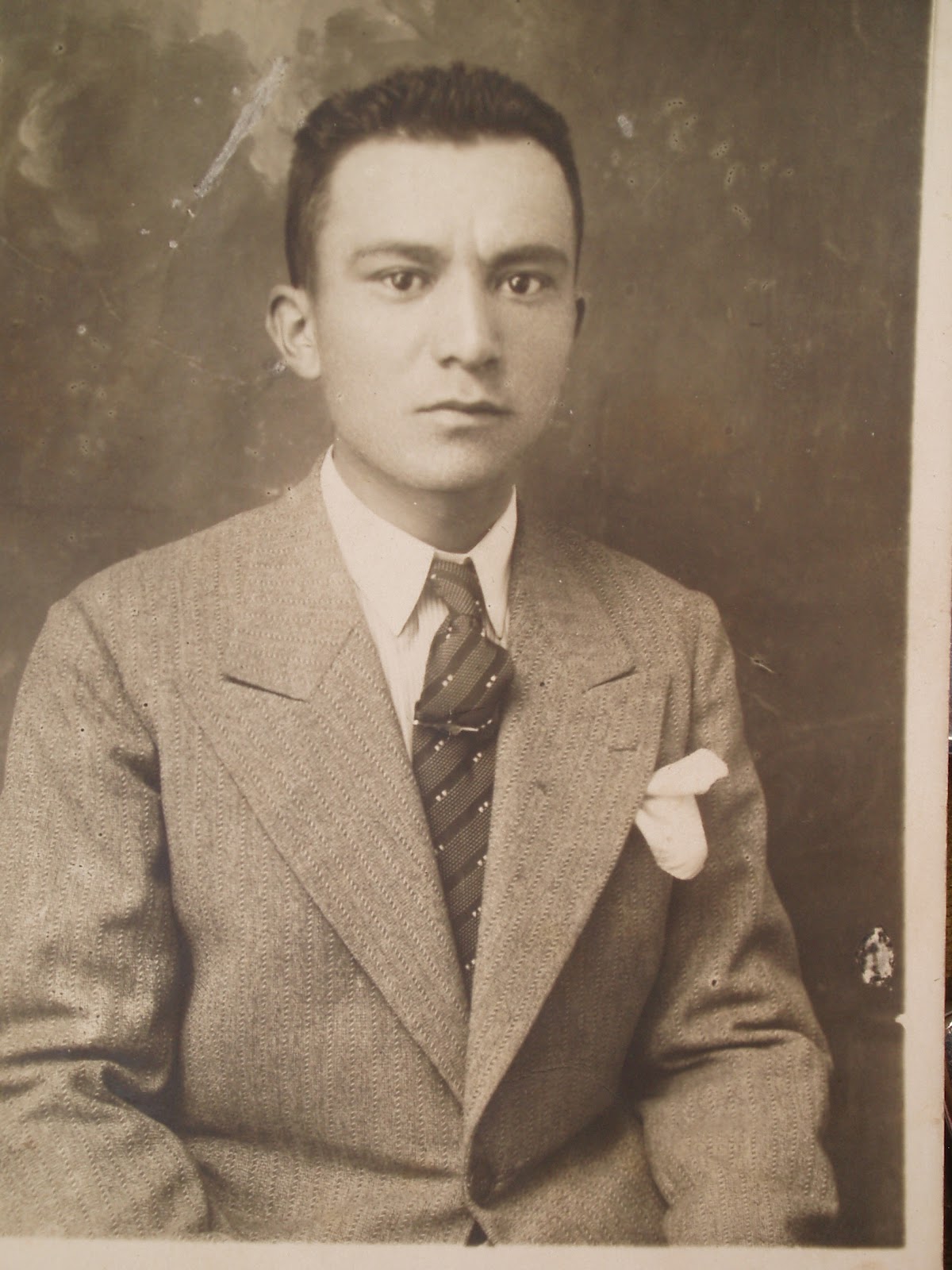 TUTKU MORUGU: Mehmet Emin Yurdakul 1931