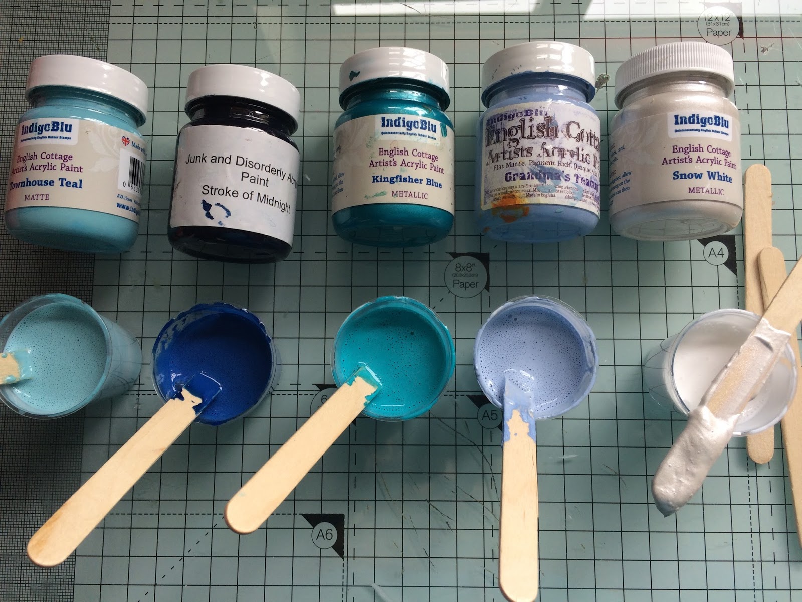 Birdcage Craft Studio Dirty Paint Pouring!